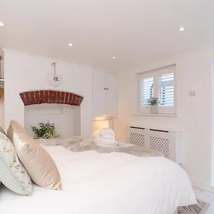 - With Patio And Sofa Bed! Cheltenham