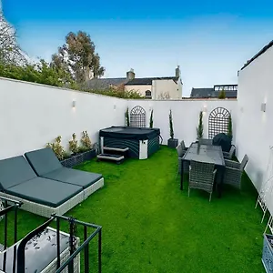Gloucester Place Townhouse With Hot Tub! Cheltenham