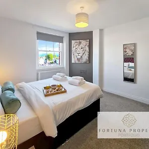 Margaret's Loft By Fortuna Cheltenham